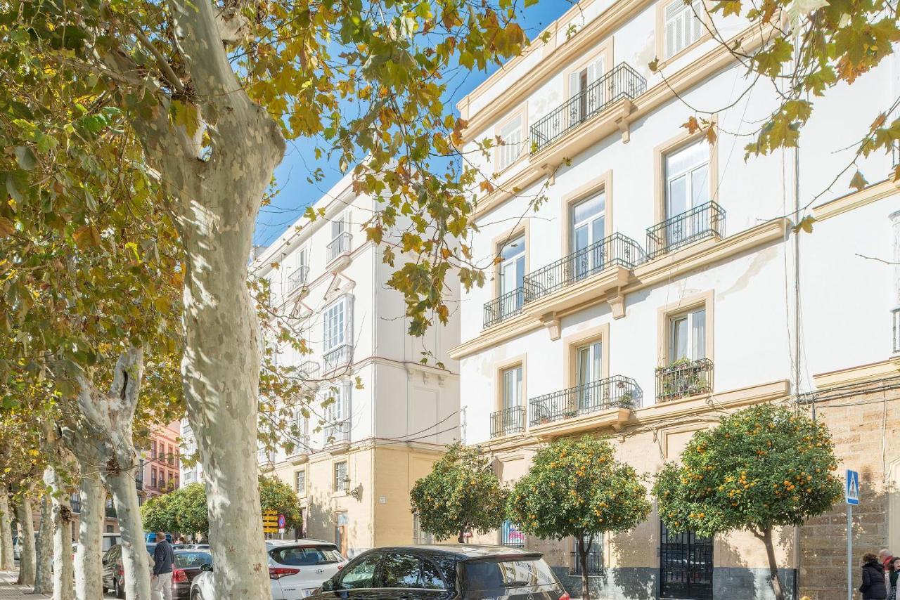 Atico En El Centro Con Terraza Cádiz