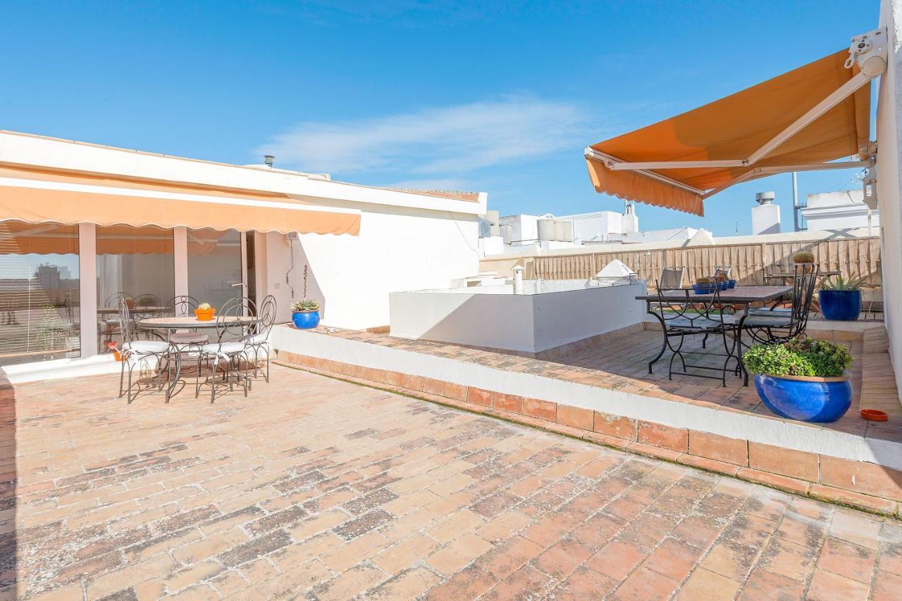 Atico En El Centro Con Terraza Cádiz